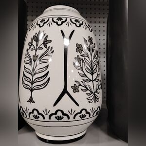 New Decorative Black and White Floral Vase